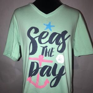“SEAS THE DAY” v neck t-shirt